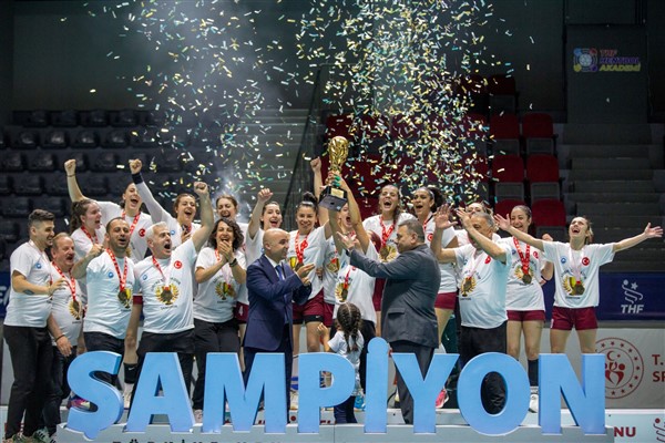 Kadınlar 1. Ligi’nde Ortahisar Belediyesi şampiyon oldu