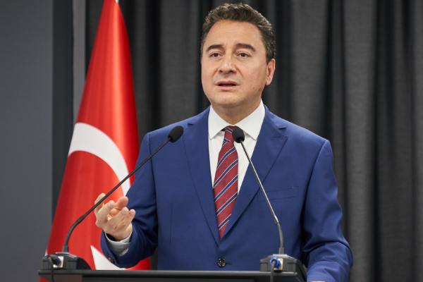 Babacan: Geç olmadan harekete geçelim, kaybedecek bir saniyemiz yok