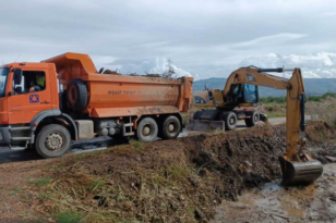 İZSU ekipleri Selçuk’ta derelerden 17 bin ton malzeme çıkardı