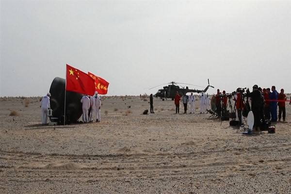 Shenzhou-17 mürettebatı, dünyaya döndü