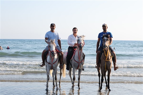 Başkan Aras, Patara Plajı’nda