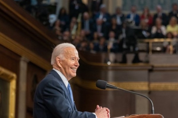 Biden: Göçmenlerin yasal statü elde etme sürecini basitleştirmek için adım atılıyor