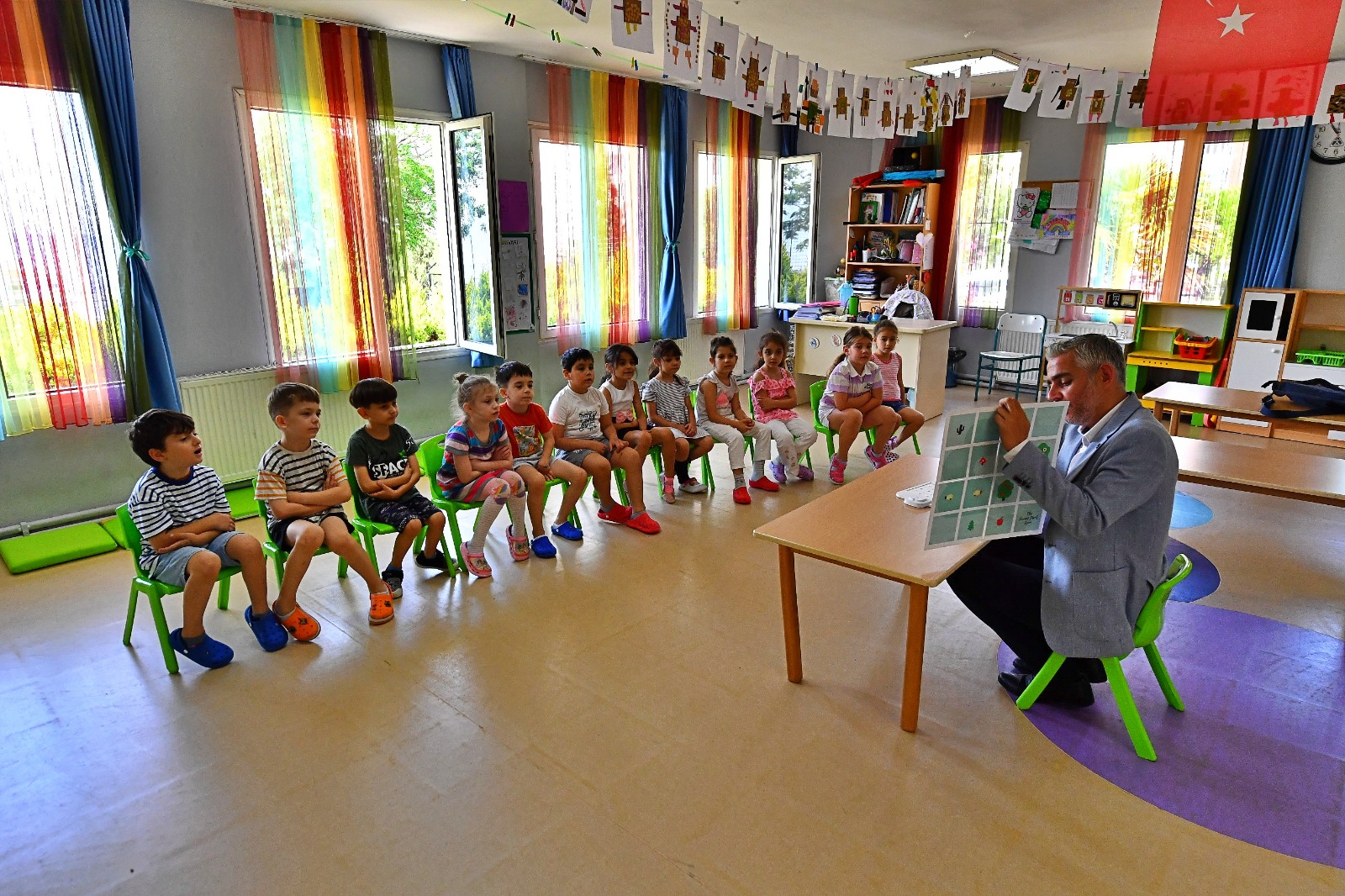 İZELMAN Kreş ve Anaokulları Eğitim Merkezi, eğitim vermeye devam ediyor