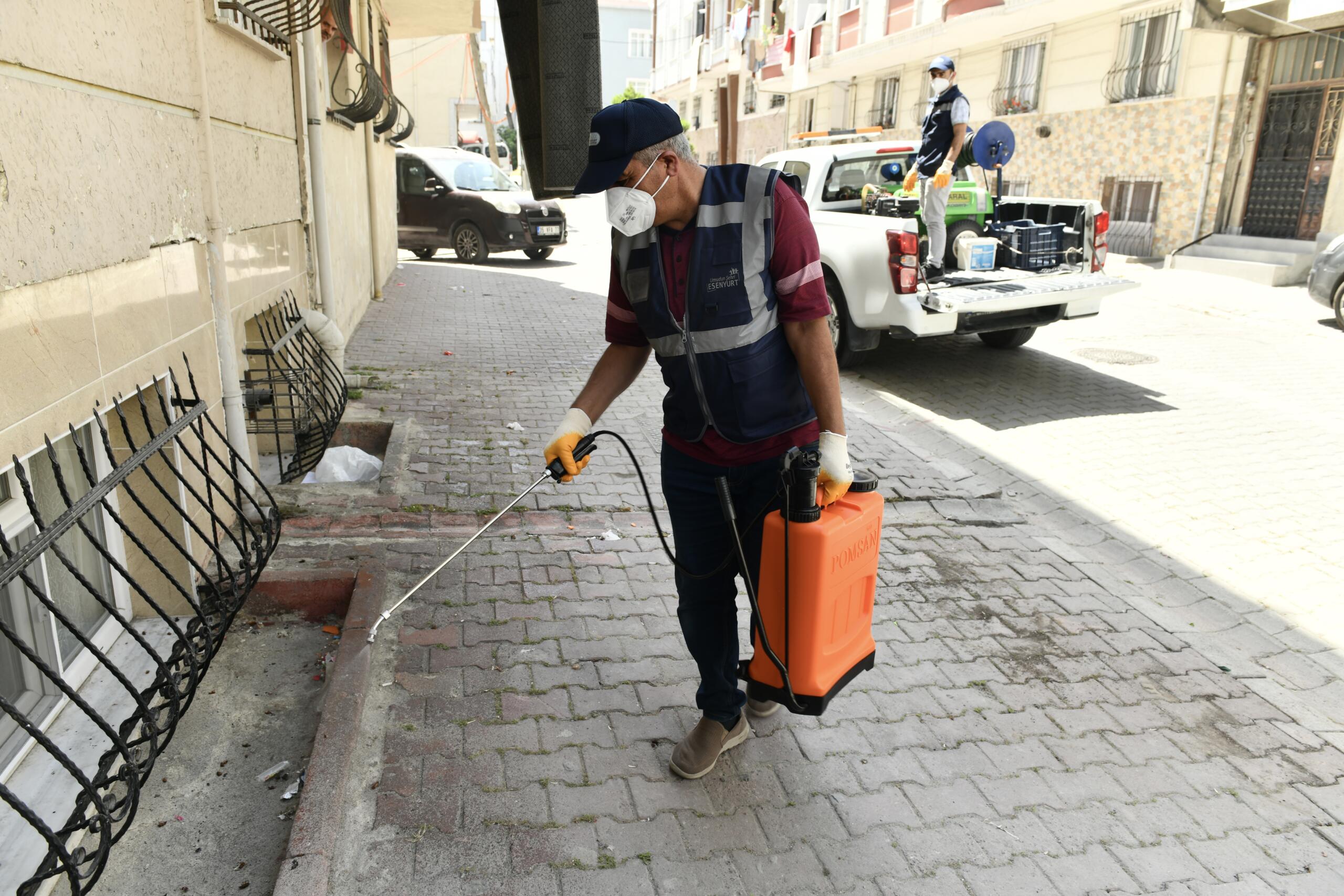 Esenyurt’ta haşere ve böceklerle karşı çalışmalar sürdürülüyor