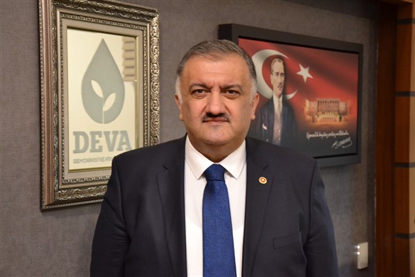 Karal: Yakında ‘Yaşadığınıza dua edin vergisi’ de gelirse şaşırmayın