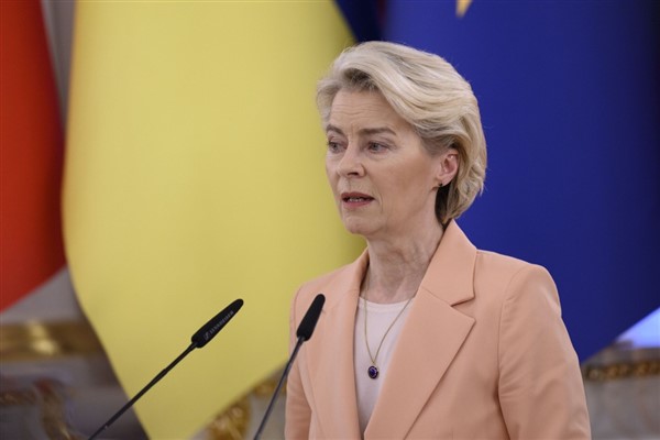 Leyen: Amherd’ün liderliği yaklaşık 100 ülkeyi ve uluslararası kuruluşu buluşturdu