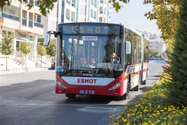 İzmir’de bayramda sorunsuz toplu ulaşım için önlemler alındı