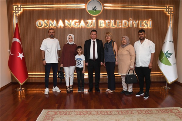 Küçük Muhammet, Başkan Aydın’ın desteğiyle şifa buldu