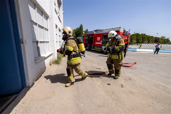 İzmir İtfaiyesi’nden yangın tatbikatı