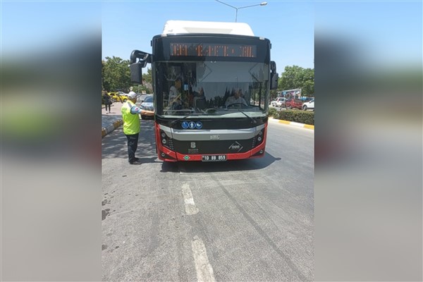 Balıkesir Büyükşehir, toplu taşıma araçlarında klima denetimi yaptı.