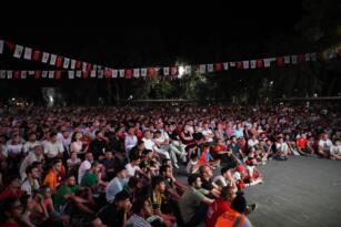 Başkan Ekşi: Bornovalıları maçı birlikte izlemeye davet ediyorum