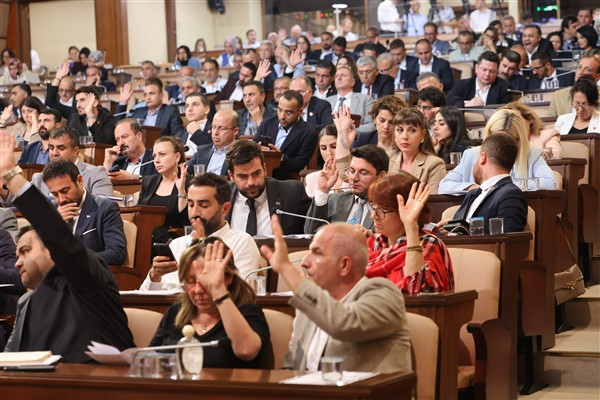 İstanbul’da toplu ulaşımda öğrenci indirimine yaş sınırı