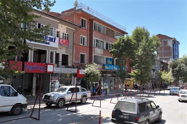 Malatya Büyükşehir Belediyesi’nden Atatürk Caddesi esnaflarına taşınma desteği