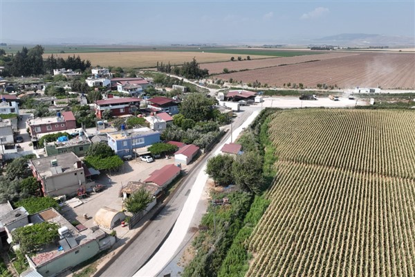 Hatay Büyükşehir Belediyesi’nin yol iyileştirme çalışmaları