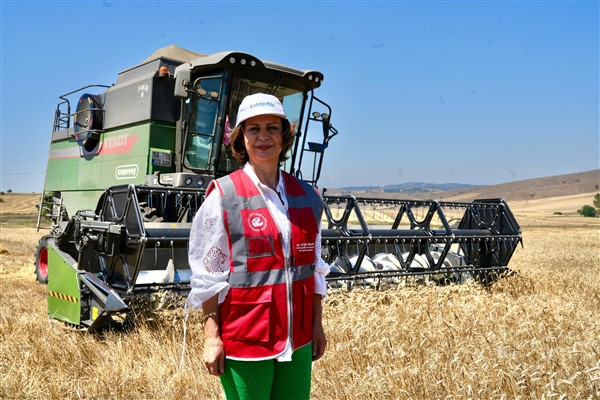 Başkan Ünlüce: Her zaman çiftçimizin yanındayız