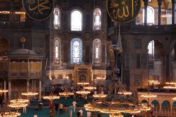 Bakan Tekin, Ayasofya-i Kebir Cami-i Şerifi’nin ibadete açılışının yıl dönümünü kutladı