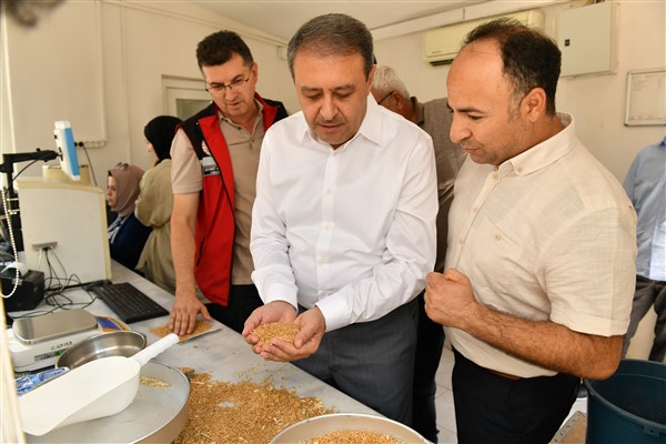 Vali Şıldak, Toprak Mahsulleri Ofisi’ni ziyaret etti