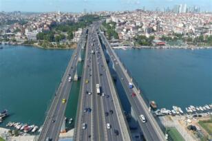 Haliç Köprüsü metrobüs yolu yenileniyor