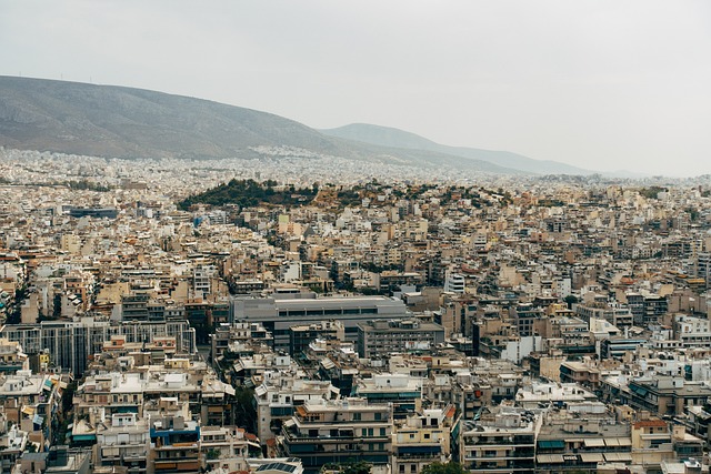 Yunanistan ”büyüme odaklı” altı günlük çalışma haftası getiriyor