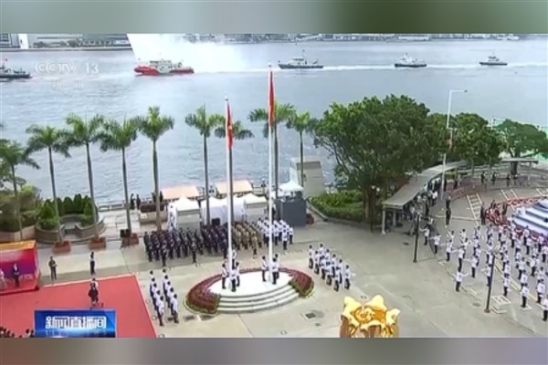 Hong Kong’un Çin’in idaresine dönüşünün 27. yıl dönümü kutlandı