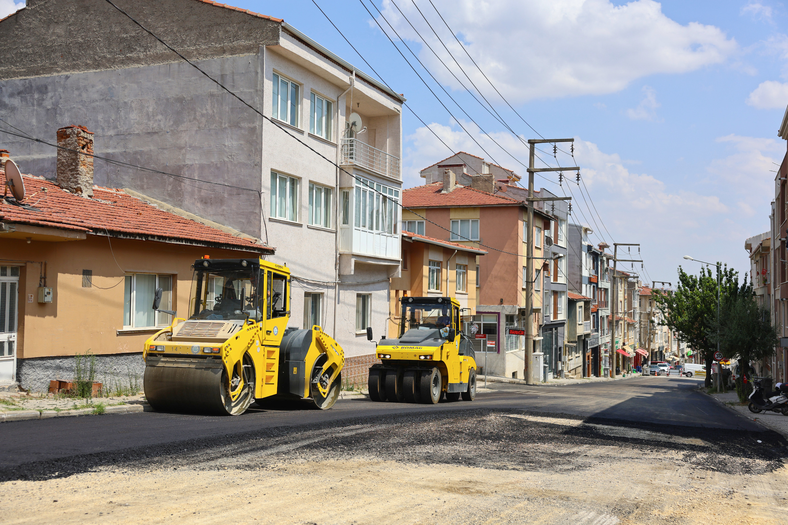 Eskişehir’de yol yenileme, bakım ve onarım çalışmaları sürüyor