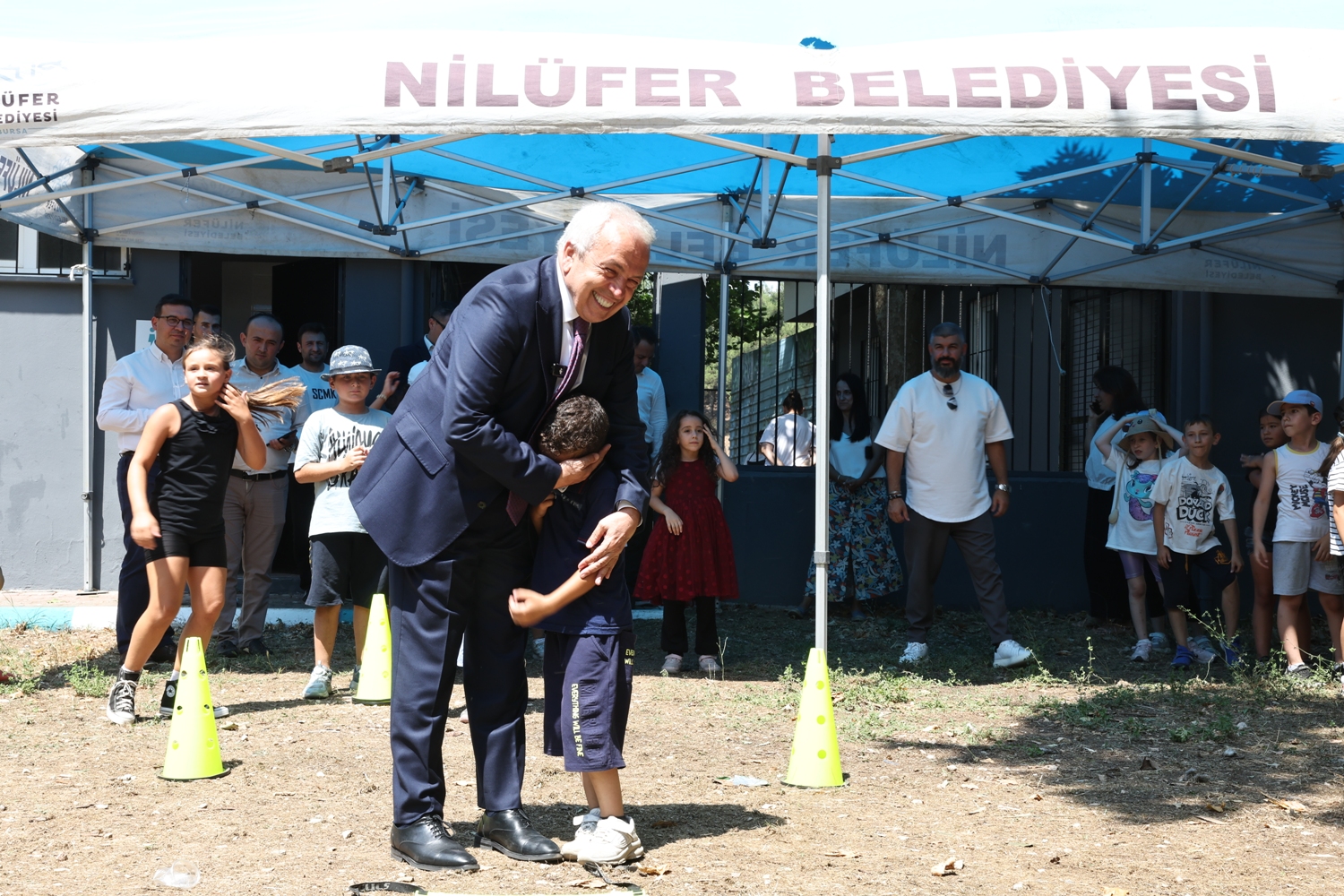 Başkan Özdemir, yaz okuluna konuk oldu