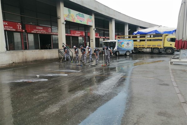 Büyükşehir Hal Kompleksi’nde kapsamlı temizlik çalışması