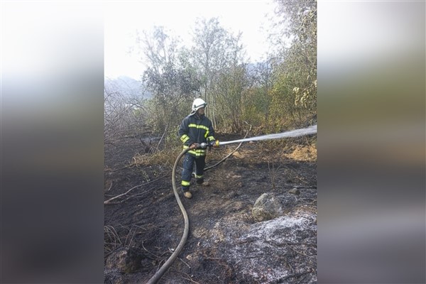 Eskişehir’de itfaiye ekipleri Mihalgazi’de çıkan yangını söndürdü