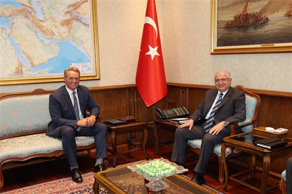 Bakan Güler, ABD’nin Ankara Büyükelçisi Flake ile görüştü