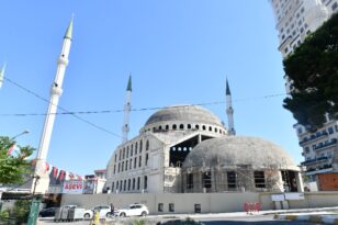 Esenyurt’ta Yıldız Cami projesinin tamamlanması için çalışma başlatıldı