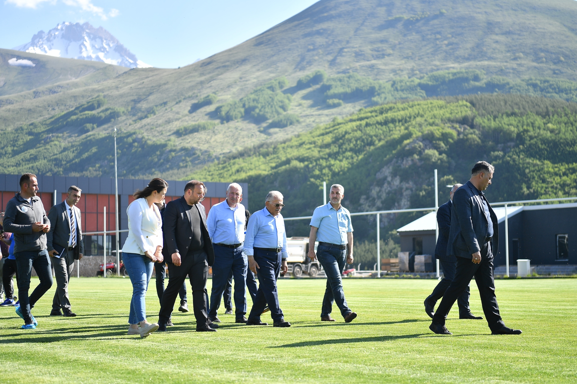 Erciyes Yüksek İrtifa Kamp Merkezi, futbol takımlarını ağırlamaya başladı