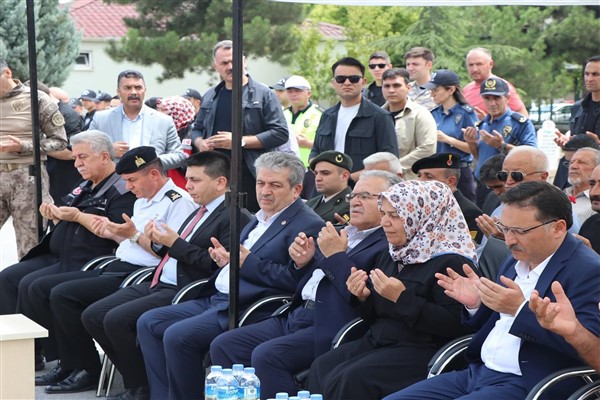 Başkan Büyükkılıç, 15 Temmuz şehitlerini andı