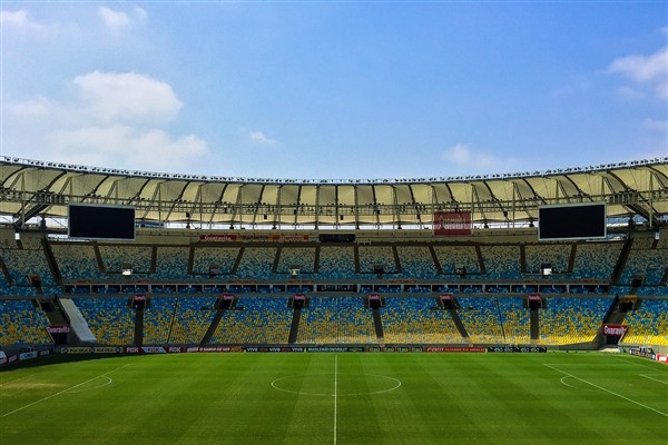 İstanbul Valisi Gül, İstanbul’da oynanan futbol maçlarını izledi