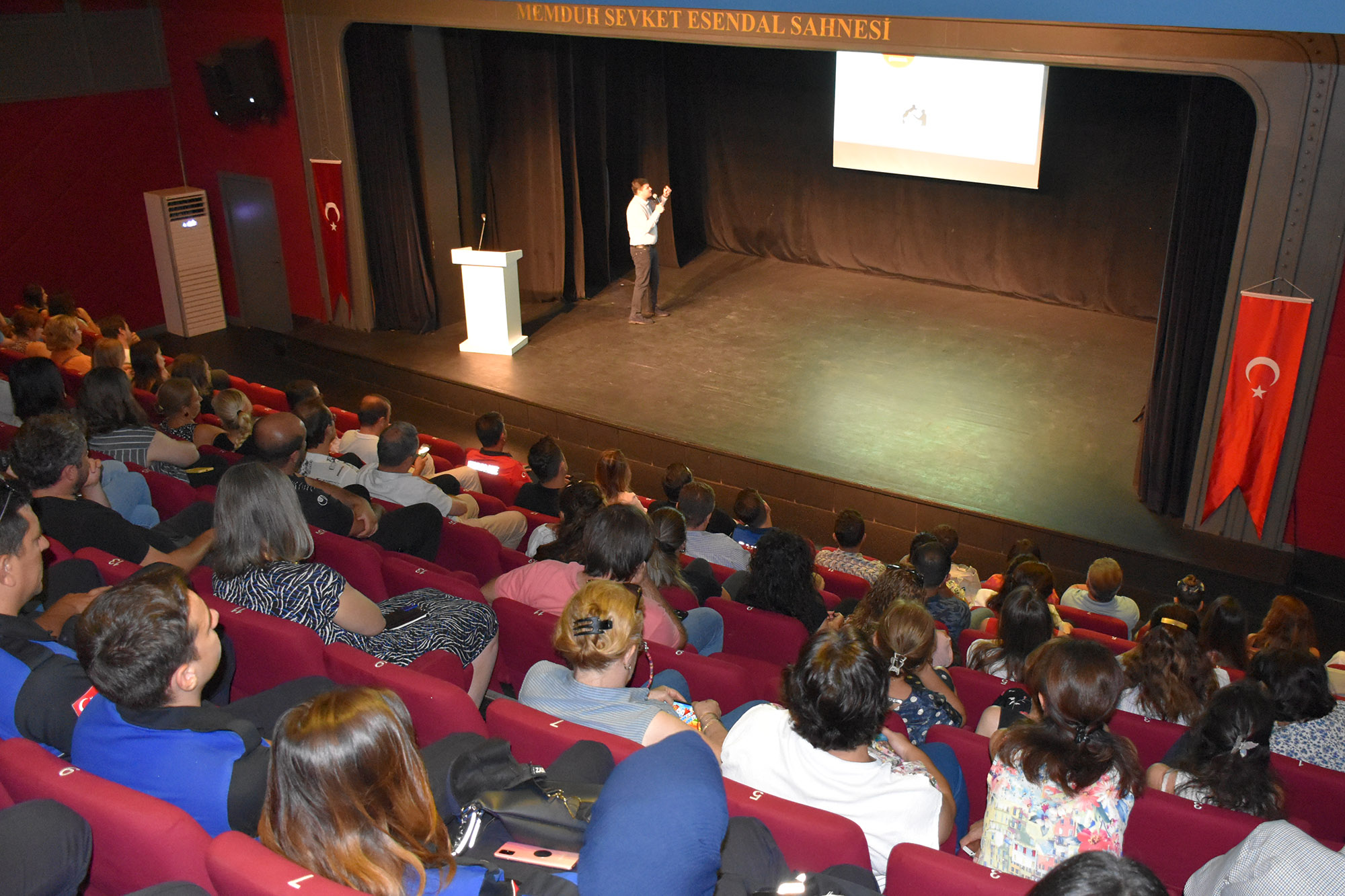 Çorlu’da belediye personeline “Kamuda Etik Değerler ve İlkeler” eğitimi verildi