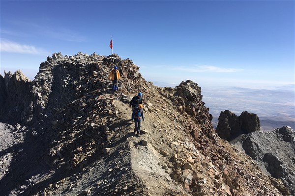 Erciyes’te zirve tırmanışları başlıyor