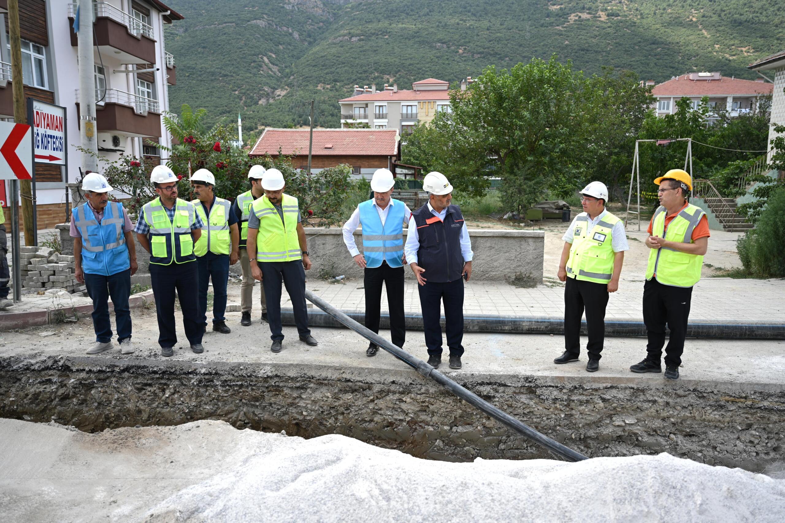 Konya’nın Akşehir ilçesinde altyapı yenileme çalışmaları yapılıyor