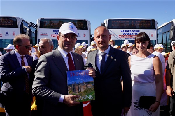 İmamoğlu: Mutluluğumuzu birbirimizi yok ederek değil, paylaşarak sağlamak mümkün